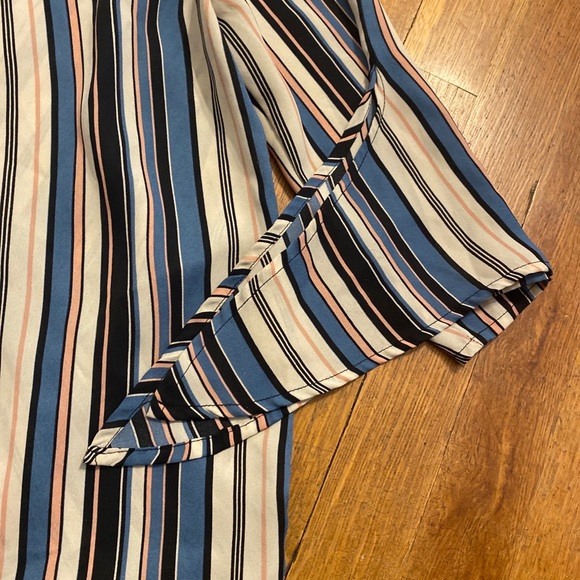 W5 ANTHROPOLOGIE Women's Small Blue White Pink Hanging Split Sleeve Top Blouse - Picture 7 of 14